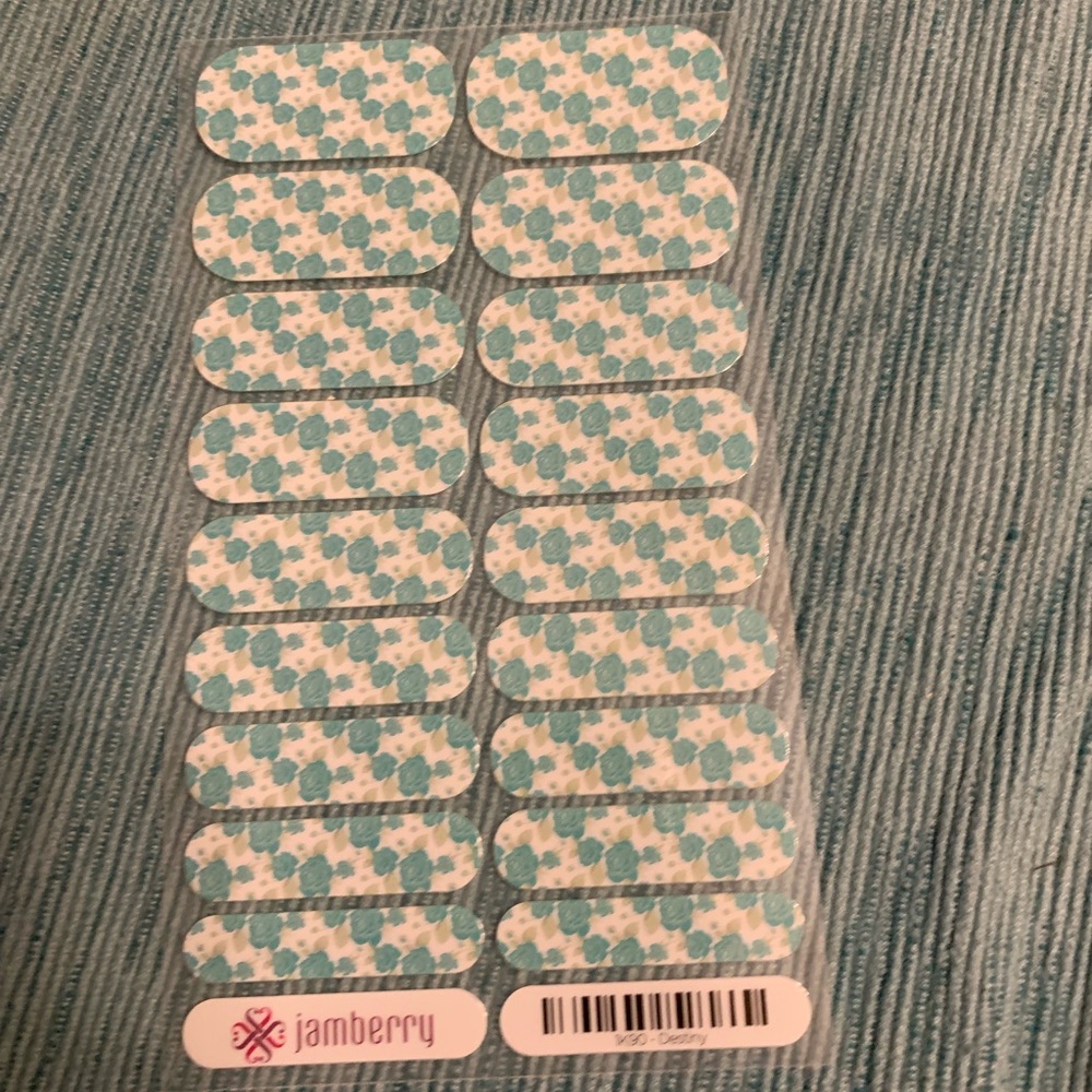 Full sheet of Jamberry’s Destiny wrap.